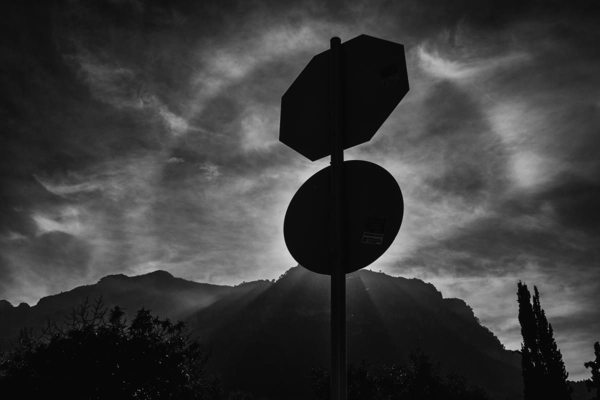Please observe the traffic signs